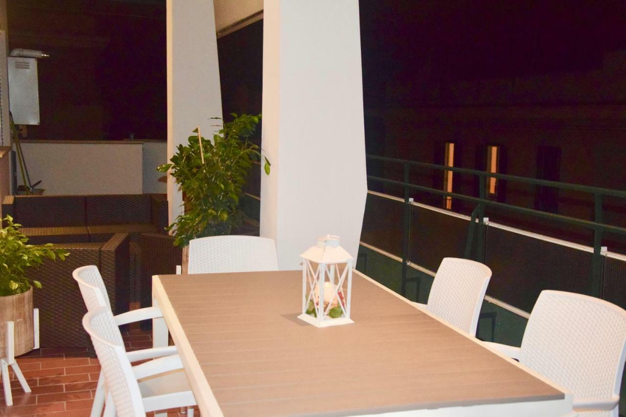 Terrazza San Giovanni Apartment روما المظهر الخارجي الصورة